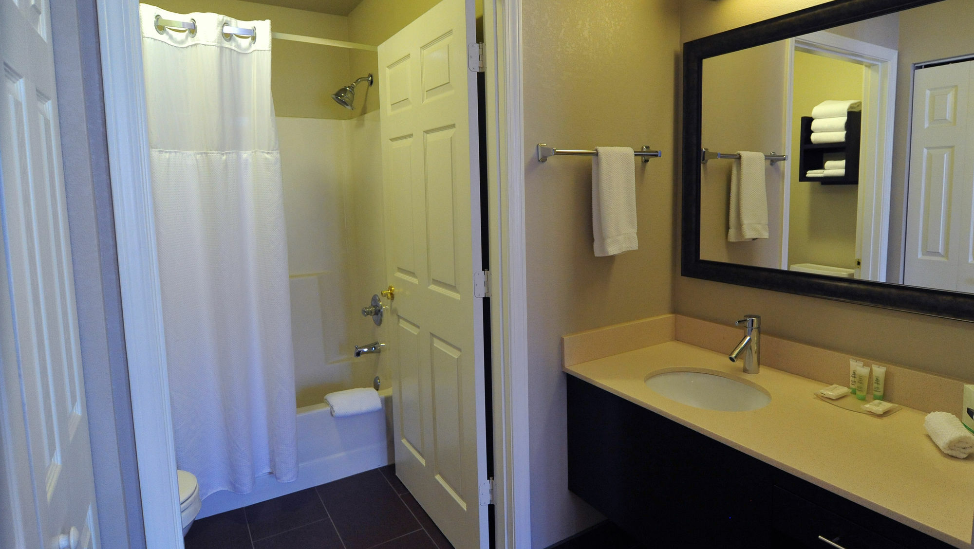 Staybridge Suites Chicago-Oakbrook Terrace By Ihg Luaran gambar